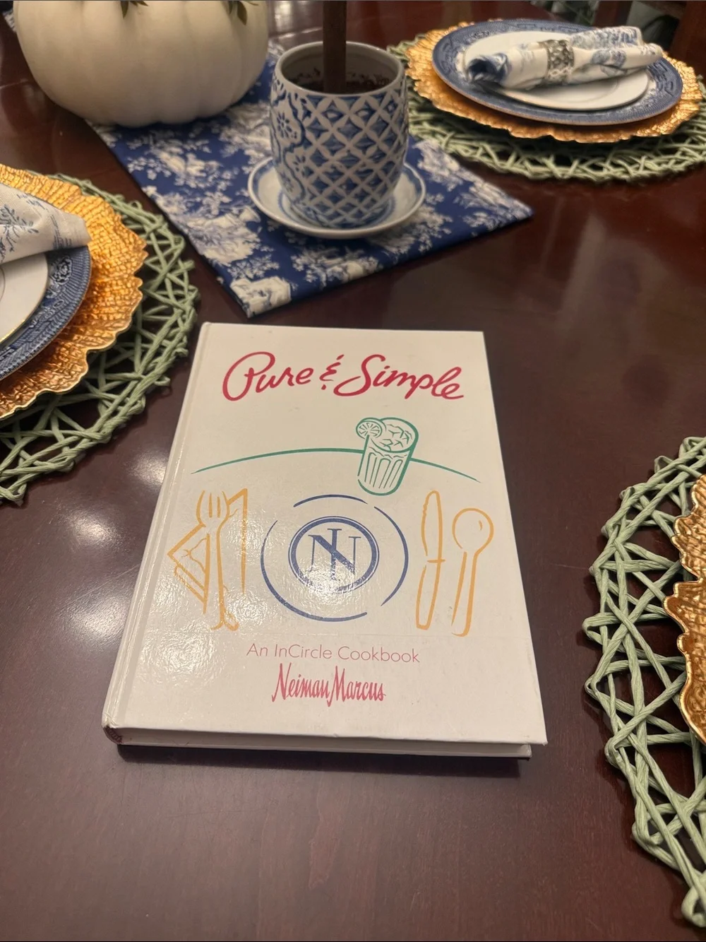 Neiman Marcus Pure & Simple Cookbook